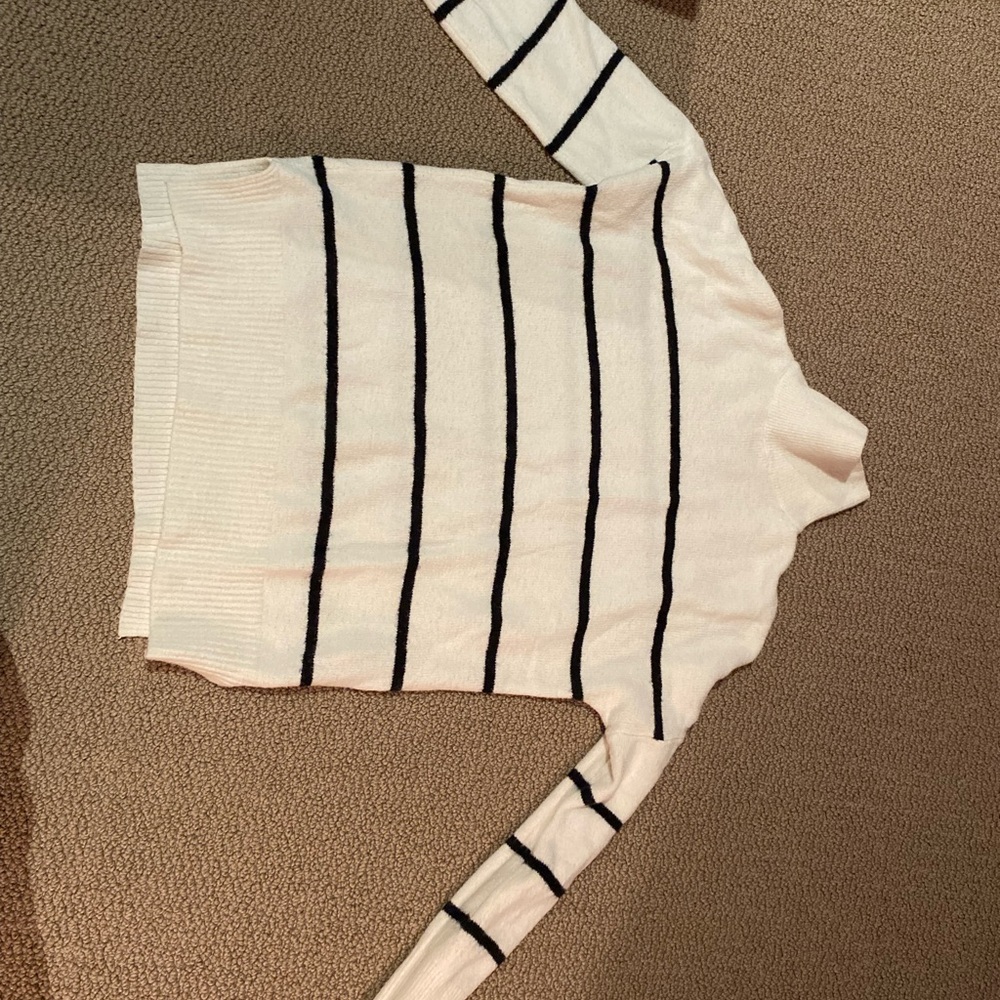 Abercrombie & Fitch Cream Sweater